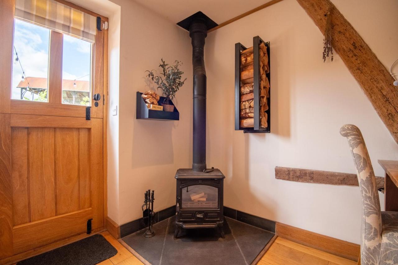 Apple Tree Cottage เฮริฟอร์ด ภายนอก รูปภาพ